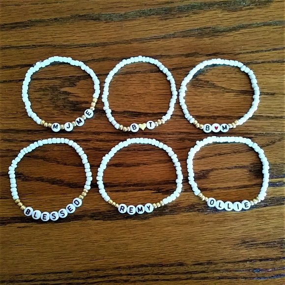 3/$49 New Personalized Beaded Name/Word Bracelets - Picture 6 of 8